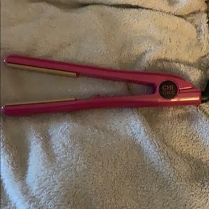 CHI ionic single pass flat iron in new condition